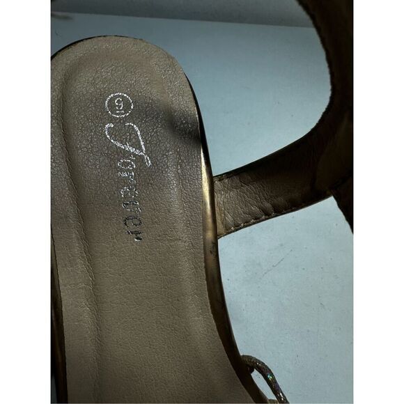Forever Gold Rose Wedge Sandals Shoes Size 9 - Picture 9 of 11